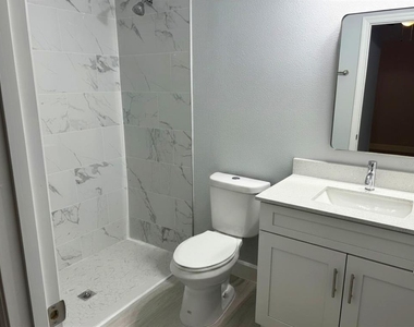 10385 Port Everglades Street - Photo Thumbnail 7