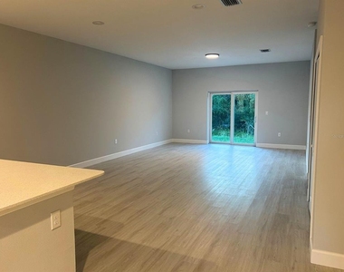 10385 Port Everglades Street - Photo Thumbnail 2