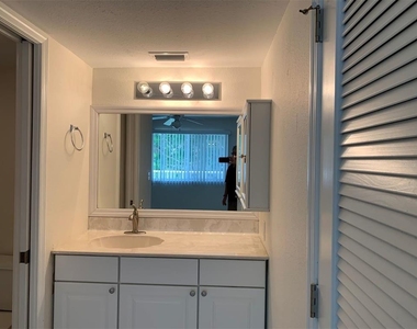 150 Harborside Avenue - Photo Thumbnail 6