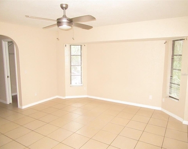 22182 Peachland Boulevard - Photo Thumbnail 8