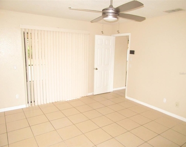 22182 Peachland Boulevard - Photo Thumbnail 11