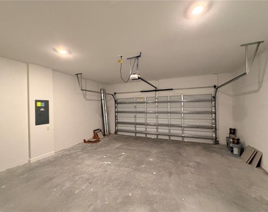 3917 Passion Vine Dr - Photo Thumbnail 24