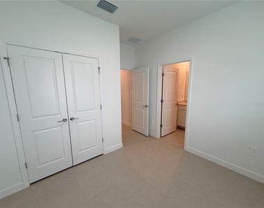 3917 Passion Vine Dr - Photo Thumbnail 14