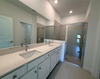 3917 Passion Vine Dr - Photo Thumbnail 18