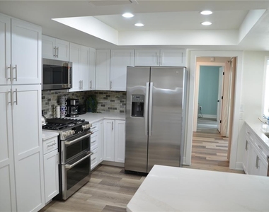 726 Birdsong Lane - Photo Thumbnail 14