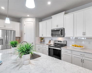 3747 Laughing Dove Avenue - Photo Thumbnail 13