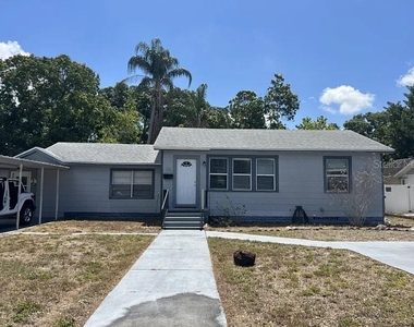 1713 29th Street W - Photo Thumbnail 7