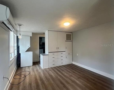 1713 29th Street W - Photo Thumbnail 3