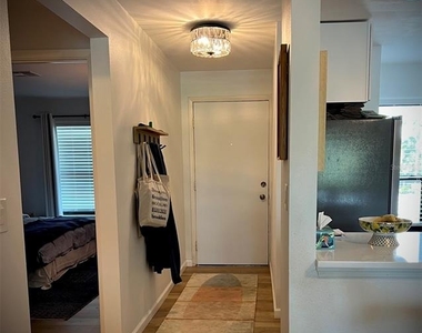 3049 Taywood Meadows - Photo Thumbnail 7