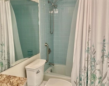 6430 Sun Eagle Lane - Photo Thumbnail 17
