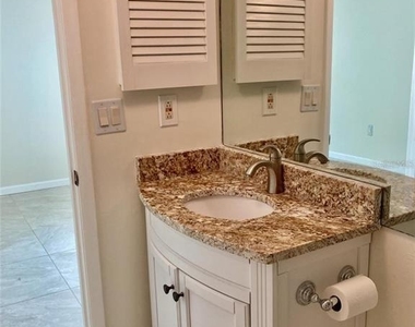 6430 Sun Eagle Lane - Photo Thumbnail 18