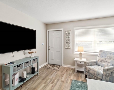 526 Conrad Road - Photo Thumbnail 3