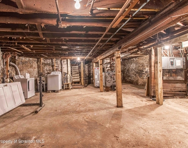 844 Monroe Avenue - Photo Thumbnail 14