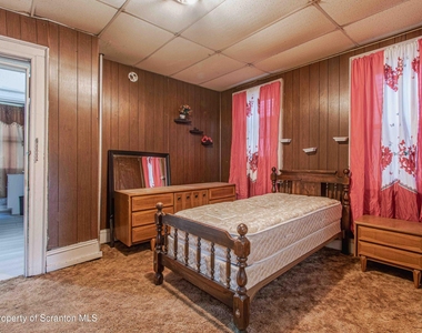 844 Monroe Avenue - Photo Thumbnail 13
