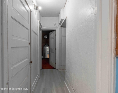 844 Monroe Avenue - Photo Thumbnail 9