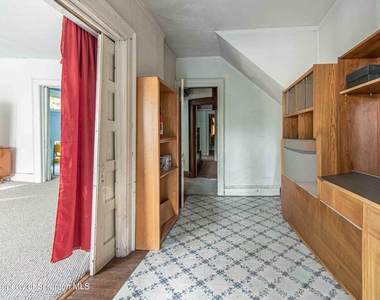 844 Monroe Avenue - Photo Thumbnail 3