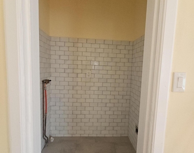 1327 Oram Street - Photo Thumbnail 2