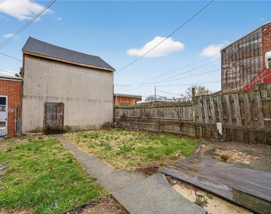 1139 W Linden Street - Photo Thumbnail 18