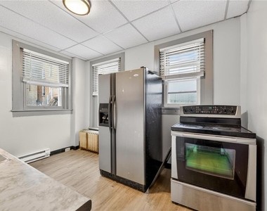 1139 W Linden Street - Photo Thumbnail 13