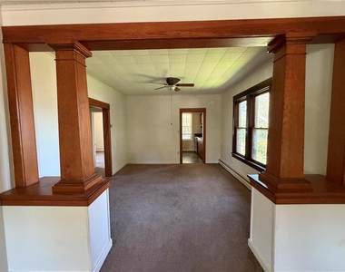 1848 S Wood Street - Photo Thumbnail 4