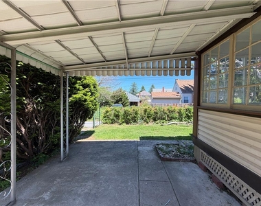 1848 S Wood Street - Photo Thumbnail 12
