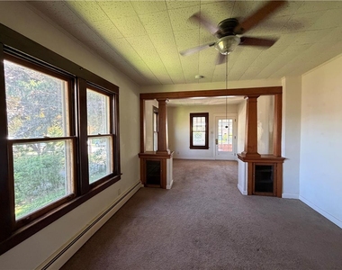 1848 S Wood Street - Photo Thumbnail 8