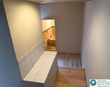 177 Tilghman Street - Photo Thumbnail 4