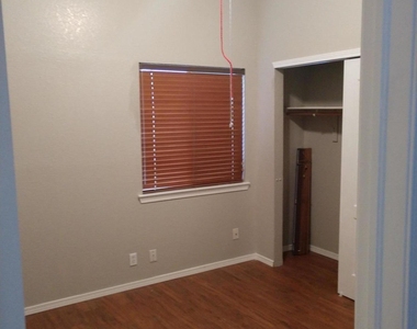 3401 Rising Sun Street - Photo Thumbnail 6