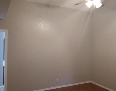 3401 Rising Sun Street - Photo Thumbnail 5