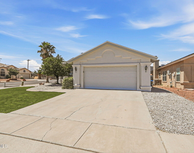 7239 Desert Jewel Drive - Photo Thumbnail 2