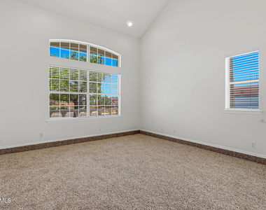7239 Desert Jewel Drive - Photo Thumbnail 9