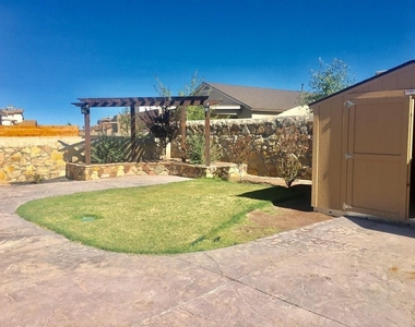 3716 Loma Cortez Drive - Photo Thumbnail 17