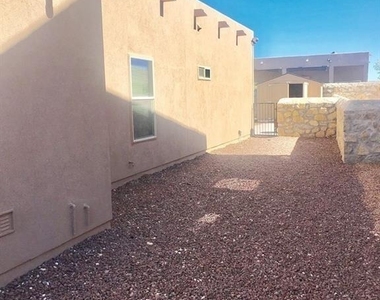 3716 Loma Cortez Drive - Photo Thumbnail 21
