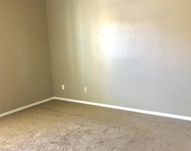 3716 Loma Cortez Drive - Photo Thumbnail 7