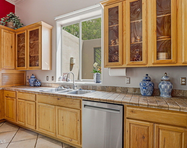 5601 Burning Tree Drive - Photo Thumbnail 28