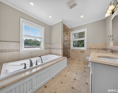 88 Maple Tree Avenue - Photo Thumbnail 15