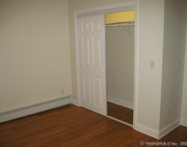 95 Highview Avenue - Photo Thumbnail 7