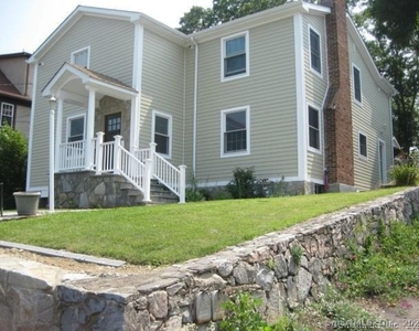 95 Highview Avenue - Photo Thumbnail 1