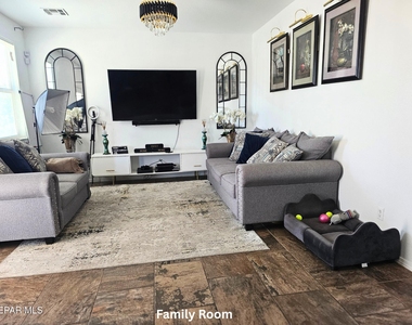 14446 Jasmin Maribel Drive - Photo Thumbnail 12