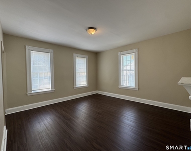 184 Pacific Street - Photo Thumbnail 1