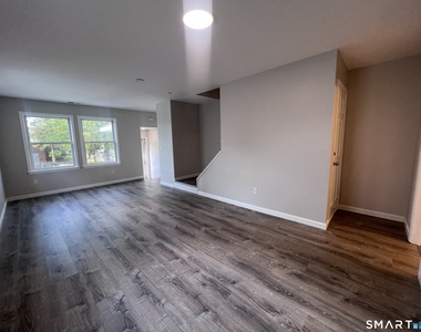 95 Shell Street - Photo Thumbnail 3