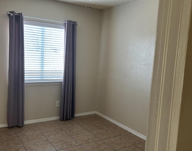 12577 Carlos Bombach Avenue - Photo Thumbnail 11