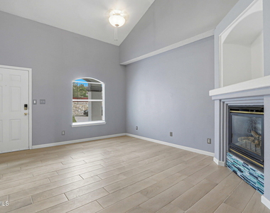 12325 Tierra Bella Drive - Photo Thumbnail 5