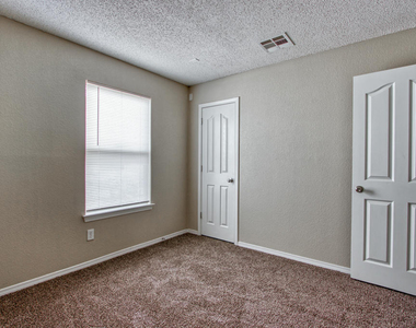 7328 Sachet Cliff Drive - Photo Thumbnail 22
