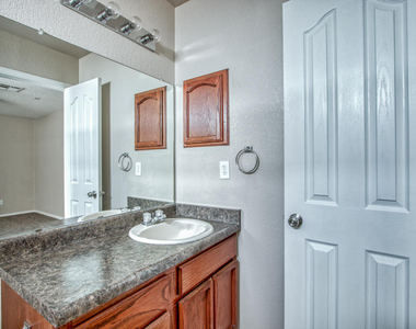 7328 Sachet Cliff Drive - Photo Thumbnail 33