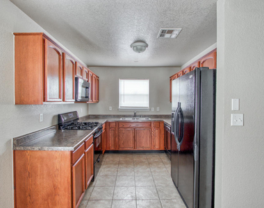 7328 Sachet Cliff Drive - Photo Thumbnail 11