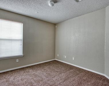 7328 Sachet Cliff Drive - Photo Thumbnail 23