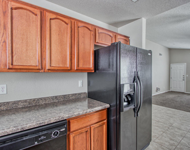 7328 Sachet Cliff Drive - Photo Thumbnail 17