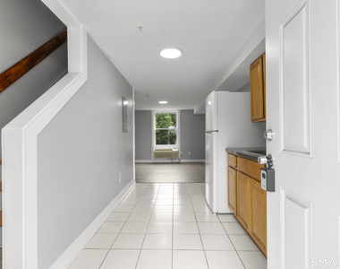 5 Manila Avenue - Photo Thumbnail 2