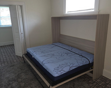 285 Clover Street - Photo Thumbnail 10